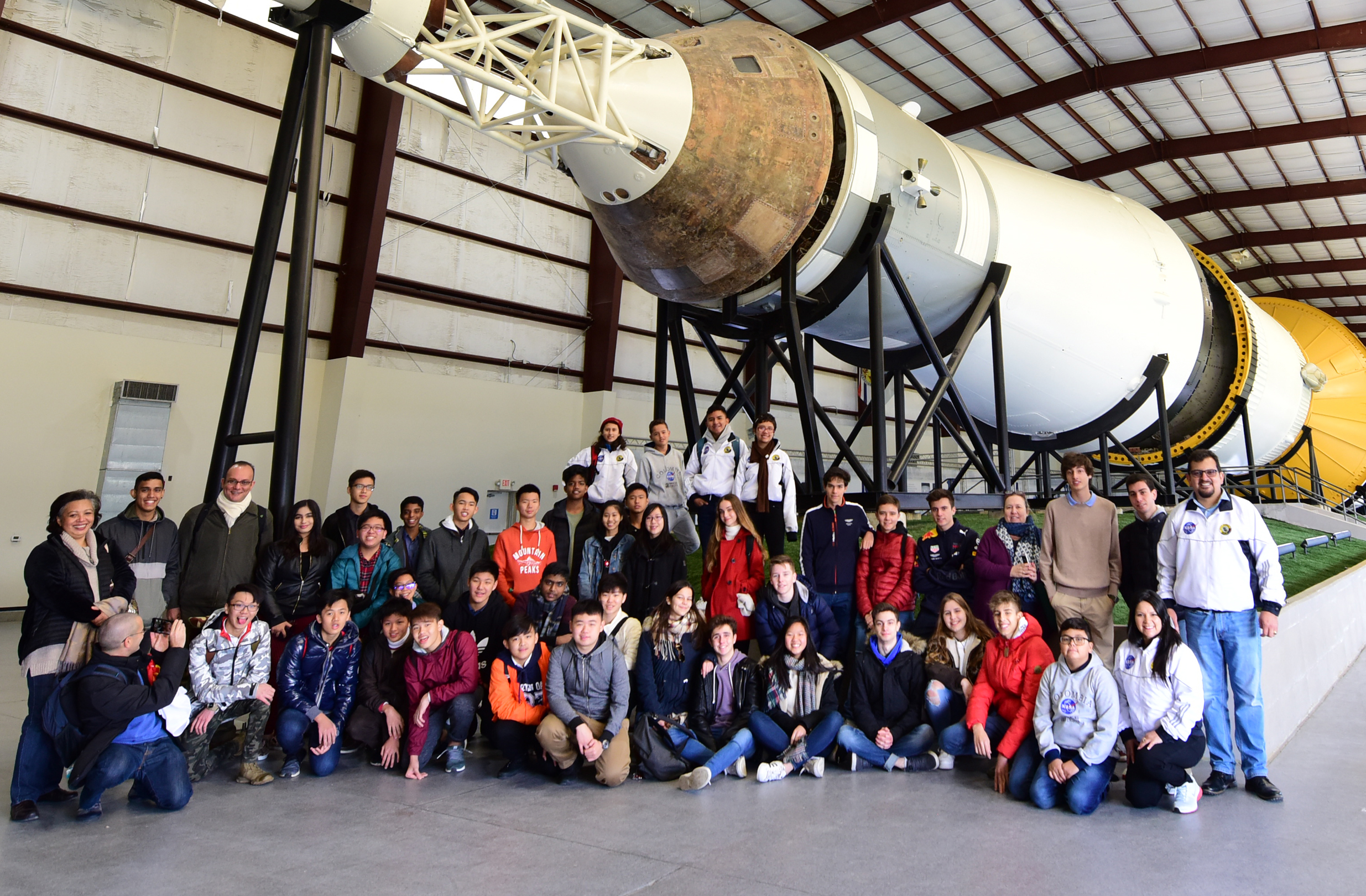SPACE U SATURN V COLOMBIA SPACE SCHOOL Fernando Ruiz NASA